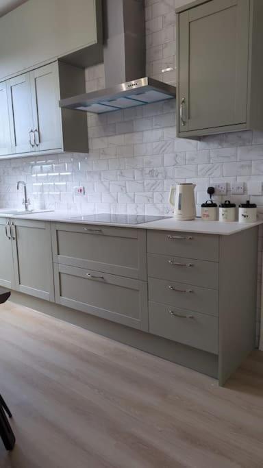Entire Home In York City エクステリア 写真