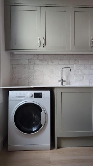 Entire Home In York City エクステリア 写真